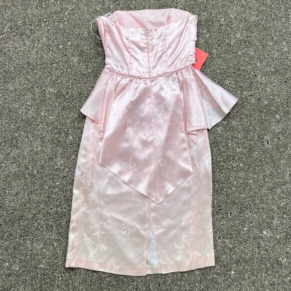 Vintage Nordstrom Pink Shiny Acetate Ruffle Swoop Bodice Wiggle Dress Size 3-4 - Picture 2 of 12